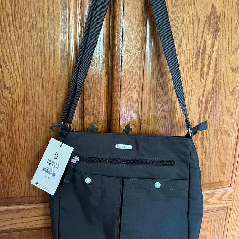 BAGGALLINI Large SNAPIT Crossbody Shoulder Bag - Charcoal Gray - NWT